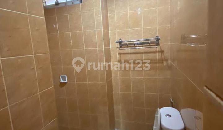 Rumah 2 Lantai Luas 6x15 90m2 Type 3kt di Perumahan Green Court Cengkareng Jakarta Barat 7