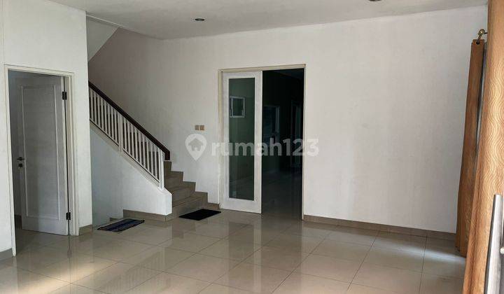 Rumah 2lt 8x15 3+1kt di Cluster San Lorenzo Golf Lake Residence 1