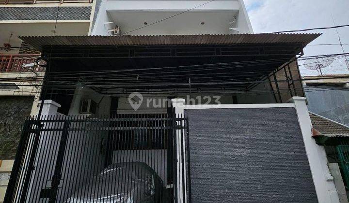 Rumah Tpi 3lt 7x18 1kt Ada Lift Barang Ex Konveksi Tubagus Angke  1