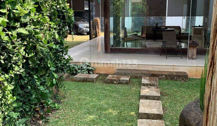 Rumah 2lt 736m hdp timur Intercon Taman Kebon Jeruk jakarta barat 2