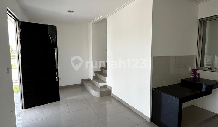 Rumah Hoek 6X10 Cluster Danau San Antonio 2+1Kt Posisi Depan 2