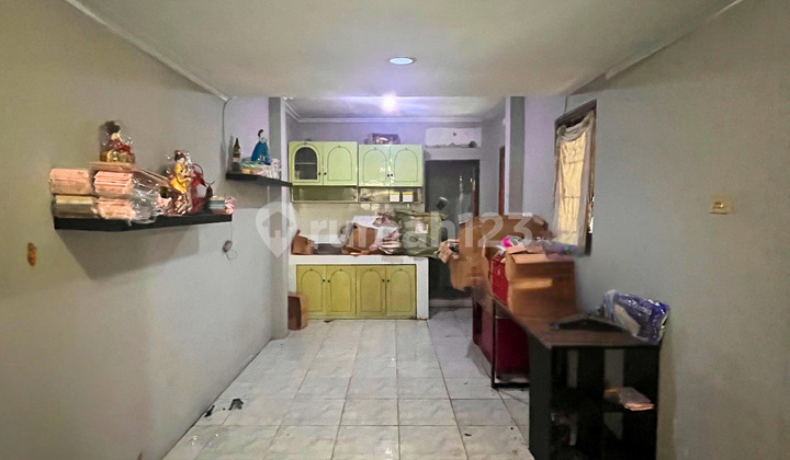 Termurah Mutifungsi!, bisa untuk kost kostan, Gudang Expedisi, Mess dan Usaha rumahan, 2 lantai 315m, rumah di Muara karang 2