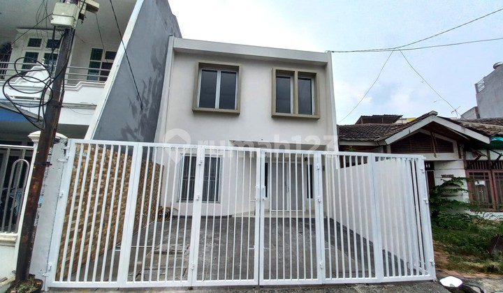 Rumah Modern Taman Surya Cengkareng 2,5Lt 130m2 3+1KT Siap Huni