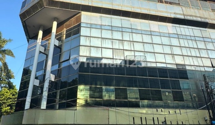 5 Units of Row Shops with 357M2 Land Certificate in Harmoni Mas Bandengan Complex. 2