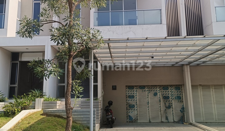 Rumah Mewah 8X25 3+1Kt Siap Huni di Cluster Manhattan Pik 2 Rumah Mewah 8X25 3+1Kt Siap Huni di Cluster Manhattan Pik 2