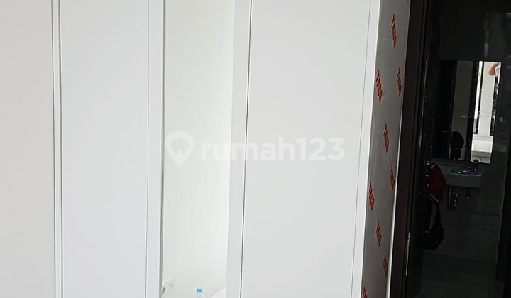 New Millennial House SHM Fully Furnished 8x10 Cluster Baltimore PIK2 5