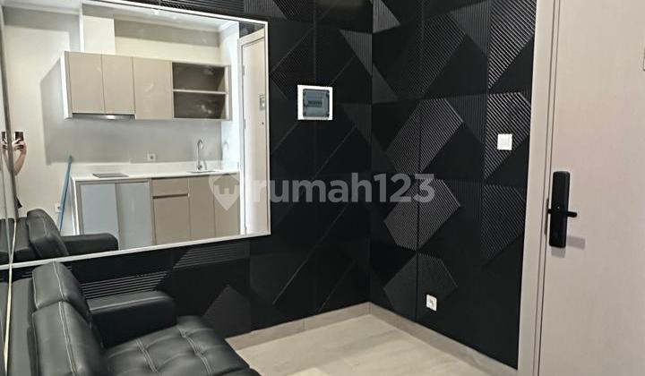 Jakarta Tower Apartment 35m² 1BR Fully Furnished City View Ready to Occupy 2