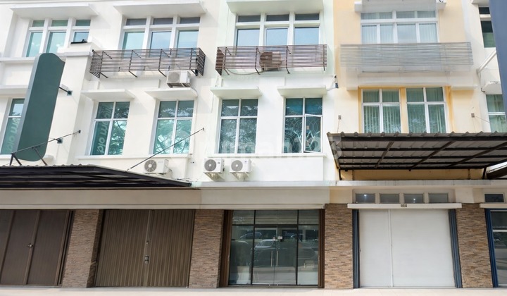 Buy a Shop House, Get Instant Income! 95M2 SHM Shop House Already Leased, Facing Main Road in Serpong 1