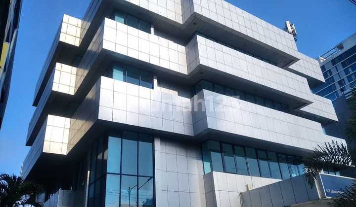 4-Story Office Building 35x26 920m2 Strategic Main Road Location Warung Buncit 4-Story Office Building 35x26 920m2 Strategic Main Road Location Warung Buncit