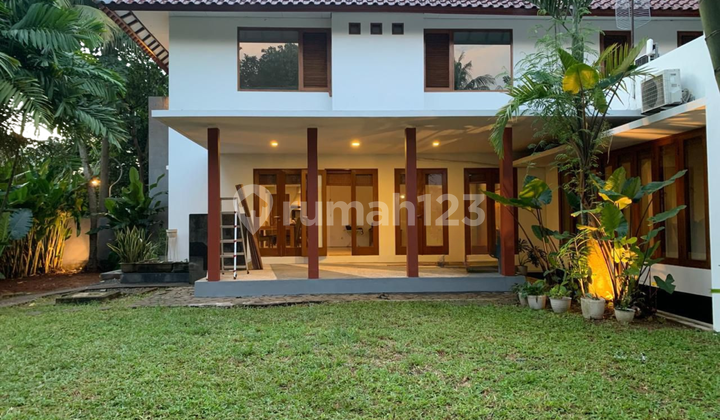 Rumah Mewah 748m2 5+2KT Semi Furnished di River Park Bintaro Rumah Mewah 748m2 5+2KT Semi Furnished di River Park Bintaro