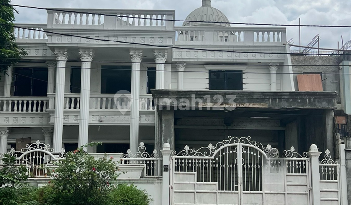 Rumah Mewah Murah 2Lt 15x27 5+1KT di Kartika Utama Pondok Indah Rumah Mewah Murah 2Lt 15x27 5+1KT di Kartika Utama Pondok Indah