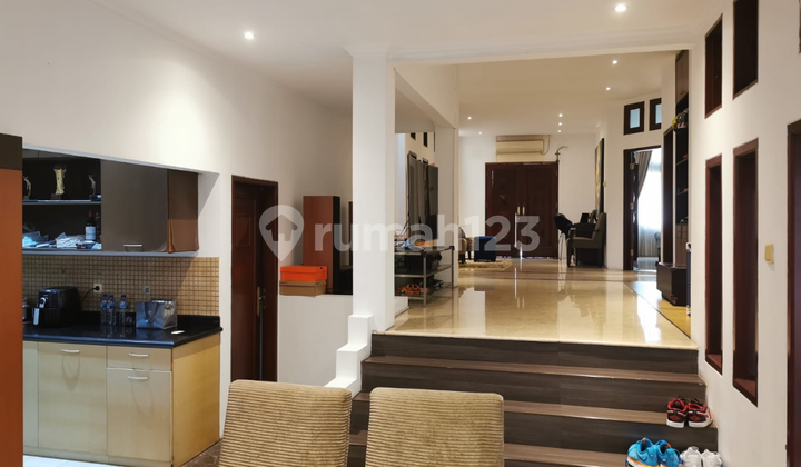 Prime Location! Rumah Cantik Menteng 375M2 4+2Kt Semi Furnished 2