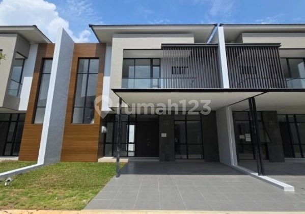 Rumah Kuningan Boulevard Pik2 10X20 4+1Kt Ada Clubhouse Siap Huni