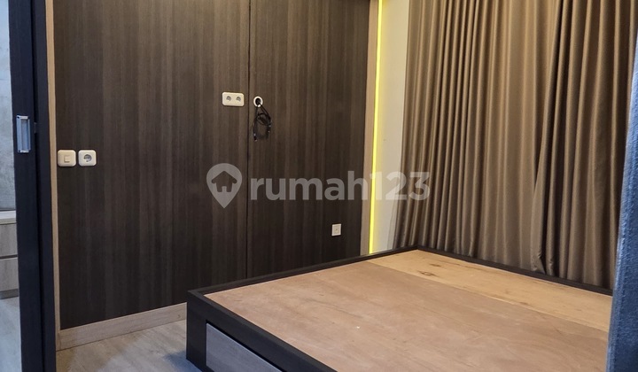 North Magenta PIK 2 House 6x10 Fully Furnished Luxury Full Vinyl 7