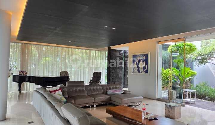 Rumah Mewah 3,5Lt Luas 1130m2 25x45 8+1KT SHM di Lotus Palace PIK Rumah Mewah 3,5Lt Luas 1130m2 25x45 8+1KT SHM di Lotus Palace PIK