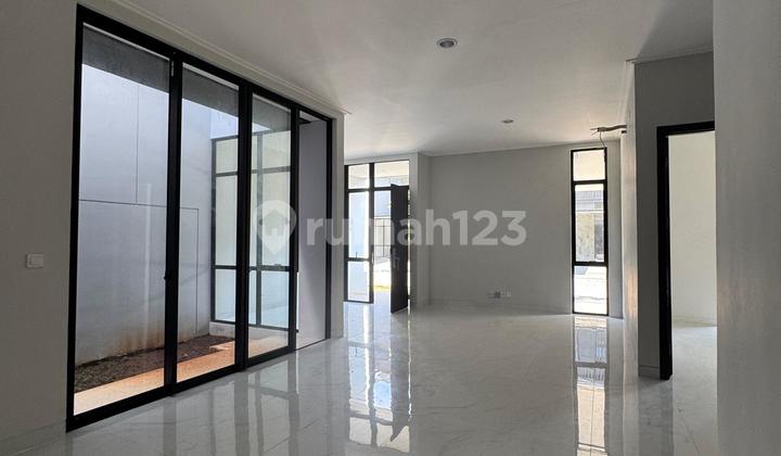 Rumah Modern Kuningan Village Pik 2 10X15 4+1Kt Dekat Patung Naga