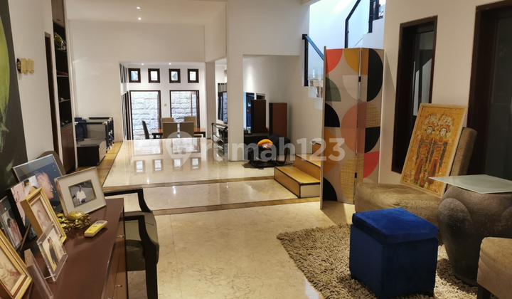 Prime Location! Rumah Cantik Menteng 375M2 4+2Kt Semi Furnished Prime Location! Rumah Cantik Menteng 375M2 4+2Kt Semi Furnished