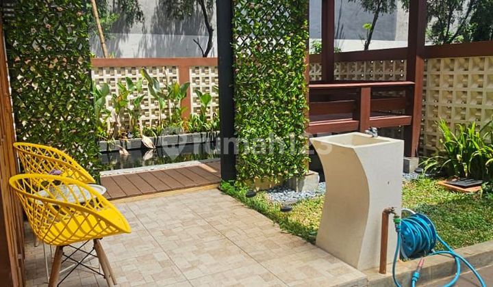 Rumah Mewah Hook 223m2 Private Pool,Rooftop,Furnished di Lavender Gading Serpong 2