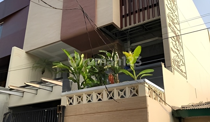 Rumah Baru Pluit Selatan 10X20 SHM Full Furnished Interior Mewah Rumah Baru Pluit Selatan 10X20 SHM Full Furnished Interior Mewah