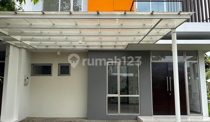 Rumah Tampa Tahap 1 Pik 2 100M2 8X12,5 3+1Kt Semi Furnised Siap Huni