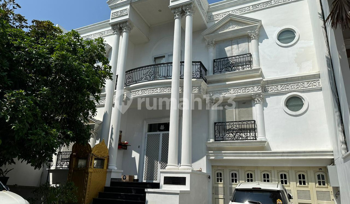 Mediterranean Luxury House at Boulevard PIK Hoek, Full Marble, 2.5 Floors, 14x18, 4+2 Bedrooms Mediterranean Luxury House at Boulevard PIK Hoek, Full Marble, 2.5 Floors, 14x18, 4+2 Bedrooms