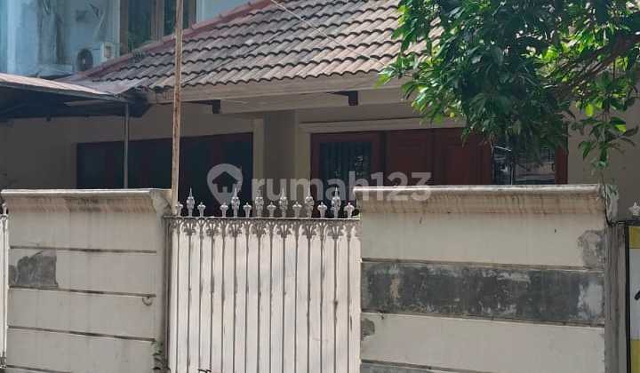 Rumah Jati Padang Ps Minggu 380m2 7KT Furnished Hoek Depan Taman