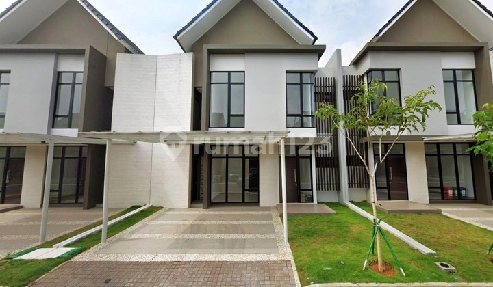 Rumah Tahap 2 PIK 2 View Langsung Danau 2Lt 10x15 4+1KT Siap Huni
