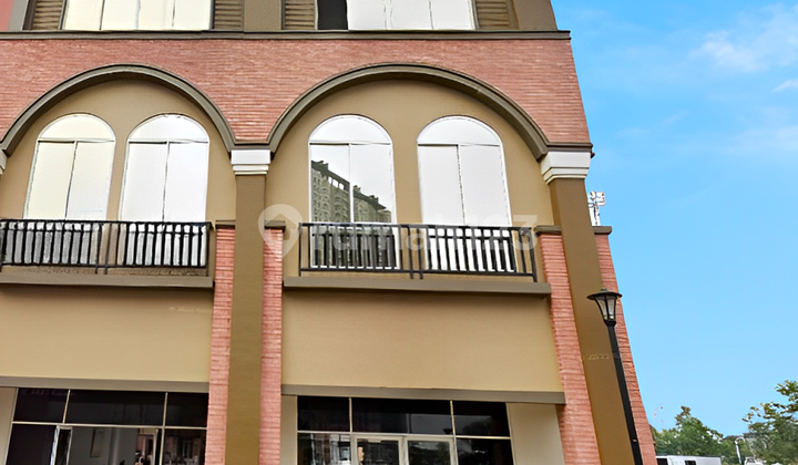 Ruko La Riviera Riverview PIK 2 5x12 Hoek 2 Muka Hadap Danau Ruko La Riviera Riverview PIK 2 5x12 Hoek 2 Muka Hadap Danau