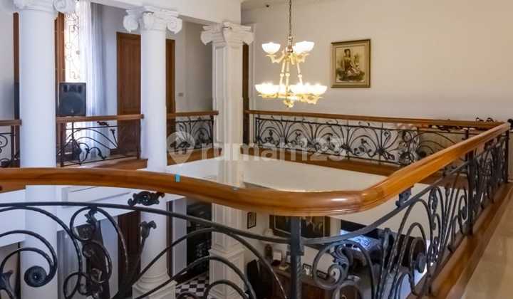 Dijual Rumah Pondok Indah 2 Lantail Furnished