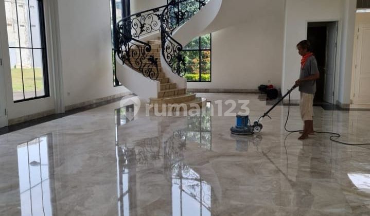 For Sale New Home Alam Sutera with Lift and Pool, Tangerang 1