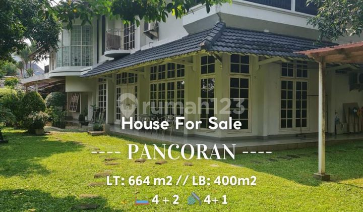 Dijual Rumah 2 Lantai dengan Taman yg Luas di Pancoran. Jakarta Selqran Dijual Rumah 2 Lantai dengan Taman yg Luas di Pancoran. Jakarta Selqran