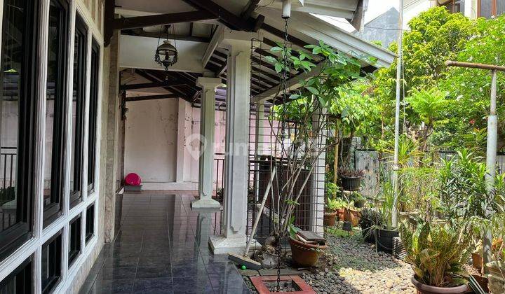 Dijual Rumah Bangunan Lama di Pancoran Timur, Jakarta Selatan 1