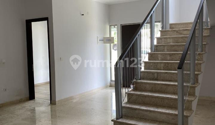 Disewakan Rumah 2 Lantai Golf Island di Pantai Indah Kapuk Disewakan Rumah 2 Lantai Golf Island di Pantai Indah Kapuk