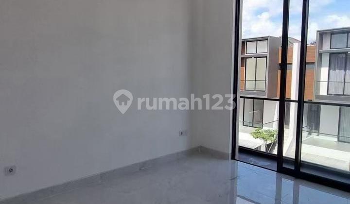 Dijual Rumah Golf Island Pik Cluster Piano Siap Huni 2 Lantai 2