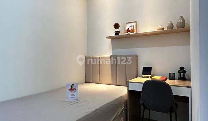 Rumah baru full furnished siap huni 2 Lantai di Bandulan  2