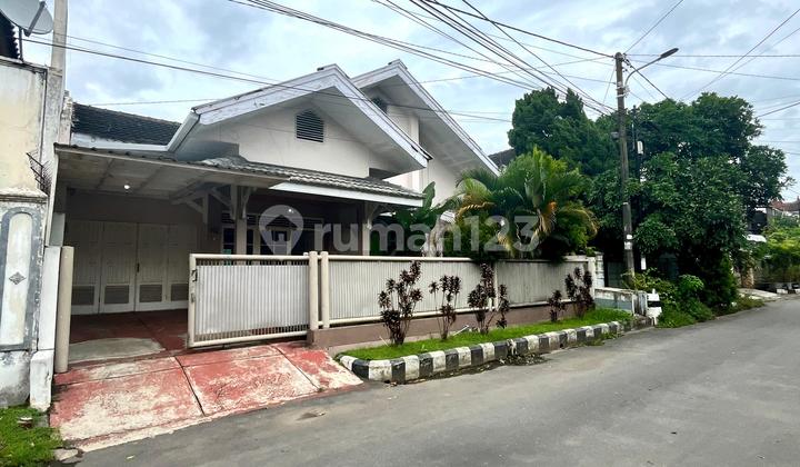 Nice Big Spacious House in Sulfat Near Business Center Negotiable Price 2