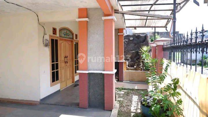 Rumah Posisi Hook Bagus Luas Cocok Untuk Dibuat Rumah Kost 2