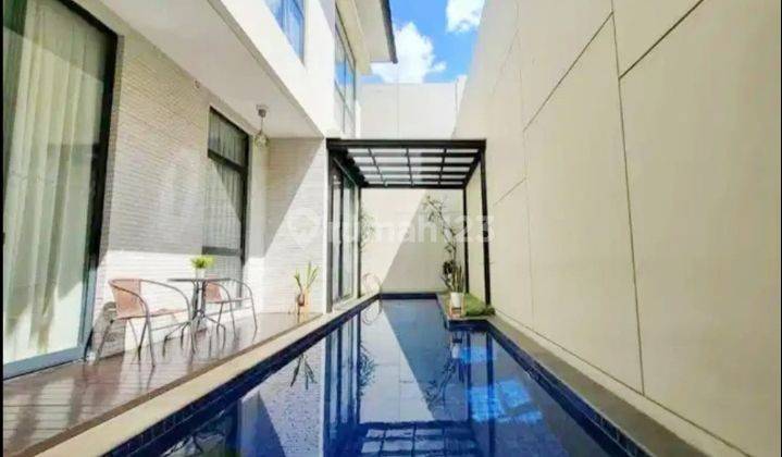 Di Jual Rumah Mewah Dengan Swimming Pool Di Navapark Bsd City 2