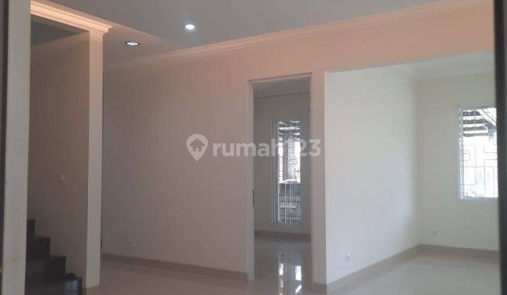 Di Jual Rumah Hoek Di Sevilla Bsd City 2