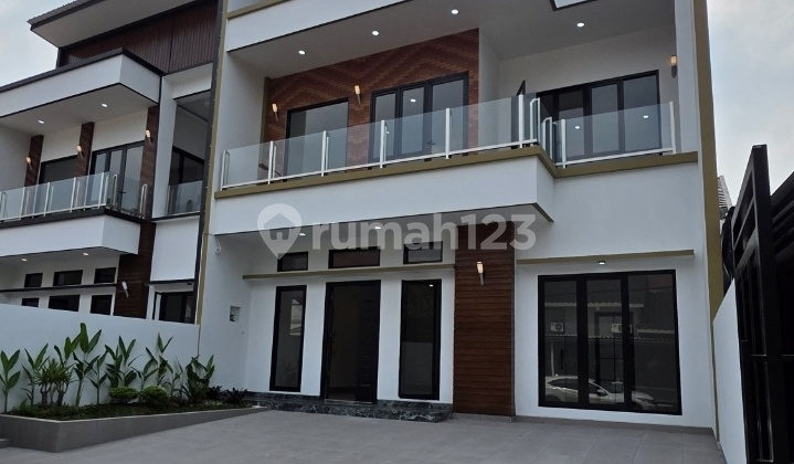 Di Jual Rumah Bangunan Mandiri Di Nusa Loka Bsd 