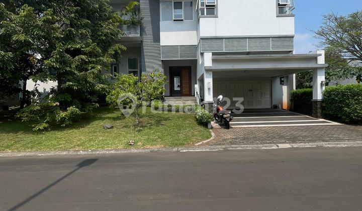 Dijual Rumah Mewah di Telaga Golf Bsd City