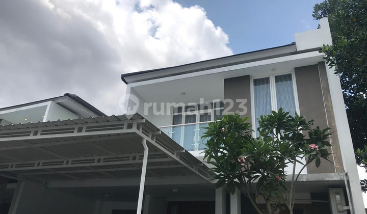 Rumah Furnish 2 Lantai Lokasi Dekat Jalan Palagan Ngaglik Sleman. Rumah Furnish 2 Lantai Lokasi Dekat Jalan Palagan Ngaglik Sleman.