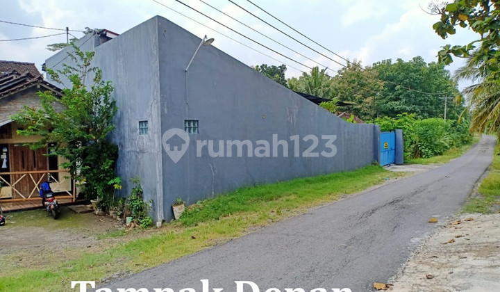 GUDANG SELUAS 3326 METER PERSEGI DI DUSUN SALAKAN, BANGUNJIWO.