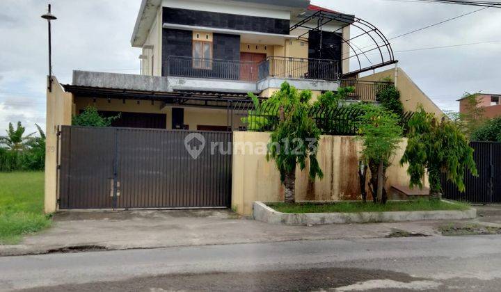 Rumah 2 Lantai Bagus Unfurnished di Tamanan, Bantul 1