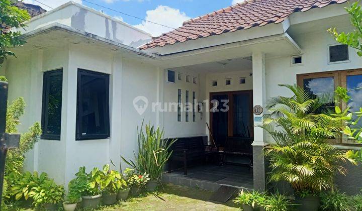 Rumah di Dekat Tugu, Kodya Yogyakarta 8