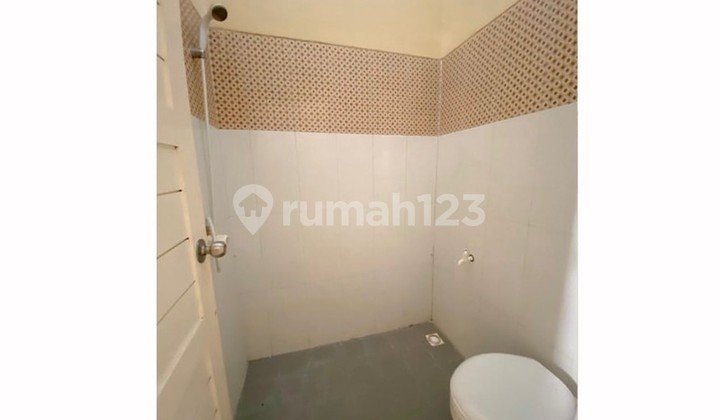 22-Room Boarding House on Jalan Kaliurang Km 10 Sleman - Active Investment Near UII & UGM Campus 2