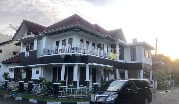 Rumah Mewah di Perumahan Kaliurang Pratama, Jl.kaliurang Km.7 - Sleman