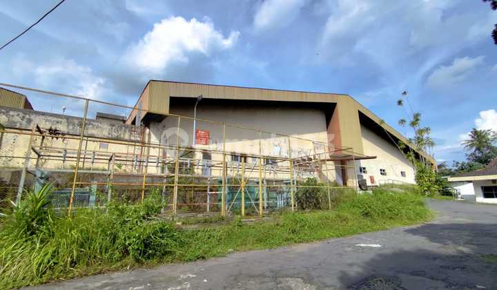 Factory &amp; Warehouse 29000 Square Meters Near Sleman Regional Hospital