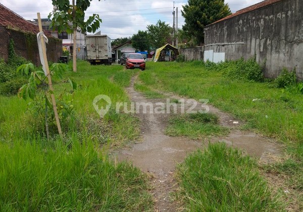 Disewakan Tanah 1804 Meter Persegi Strategis di Jl. Candi Sambisari, Purwomartani, Kalasan, Sleman Disewakan Tanah 1804 Meter Persegi Strategis di Jl. Candi Sambisari, Purwomartani, Kalasan, Sleman