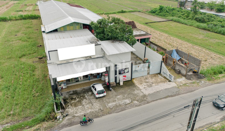 Business Opportunity For Sale Warehouse & Shop 1,566 Square Meters In Karanggayam, Piyungan, Bantul Business Opportunity For Sale Warehouse & Shop 1,566 Square Meters In Karanggayam, Piyungan, Bantul